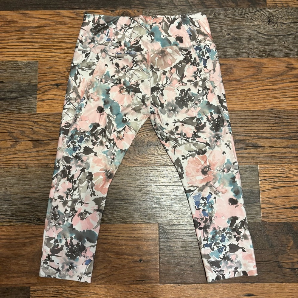 RBX Women's Floral Capri Leggings - Picture 6 of 7